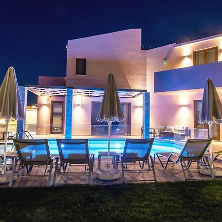 Villa Anthi, A Modern Villa With Salted Water Pool,Hot Tub & Bbq! Réthimno Kültér fotó