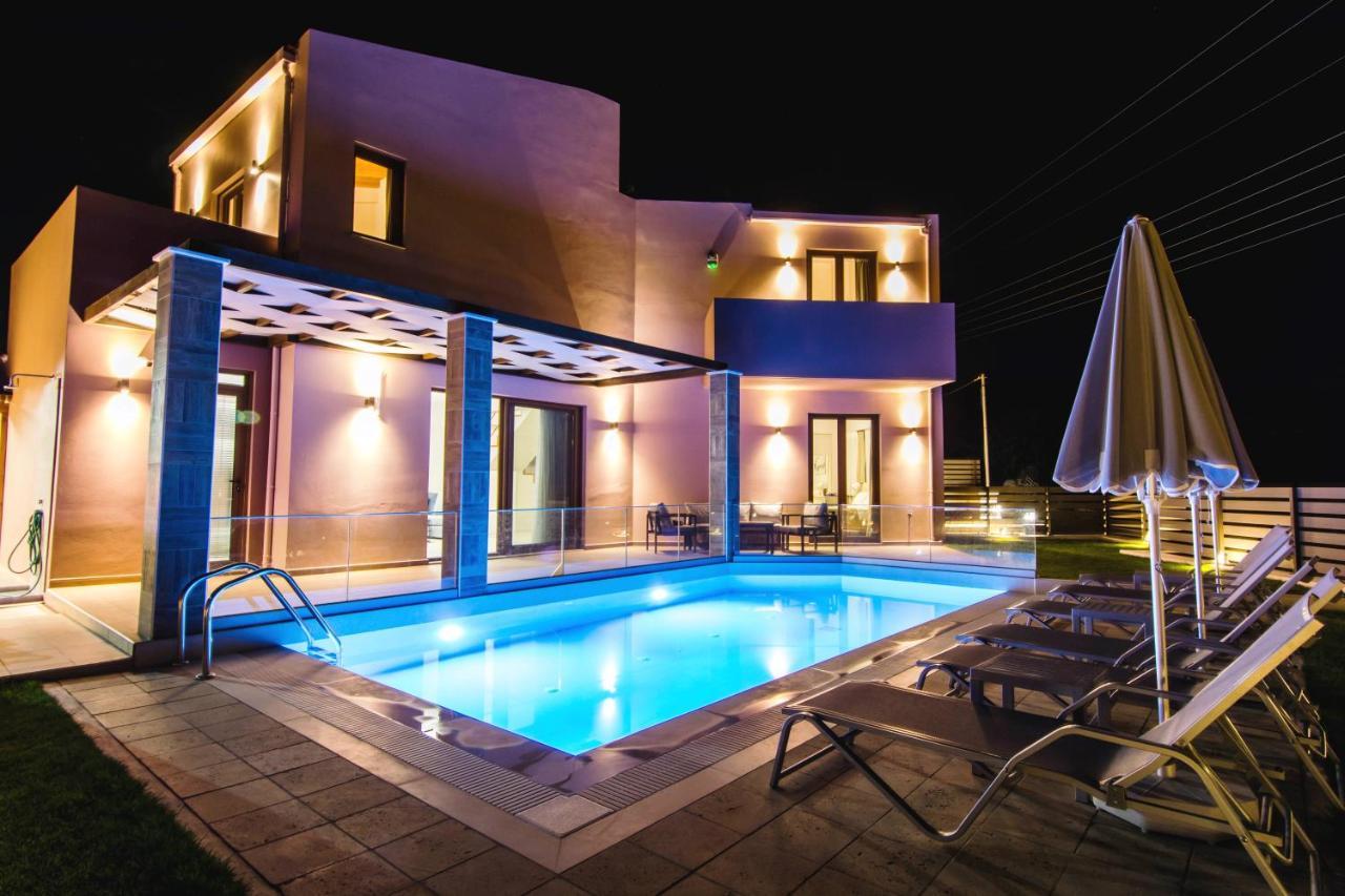 Villa Anthi, A Modern Villa With Salted Water Pool,Hot Tub & Bbq! Réthimno Kültér fotó